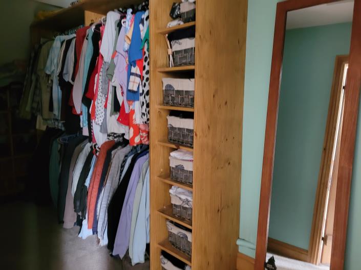 Image No.27-3 Bed Country Property for sale