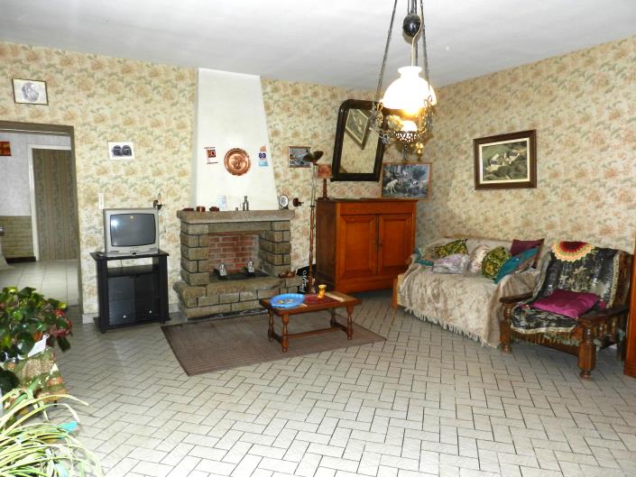 Image No.7-2 Bed Country Property for sale