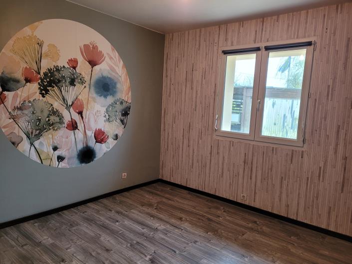 Image No.8-6 Bed Country Property for sale