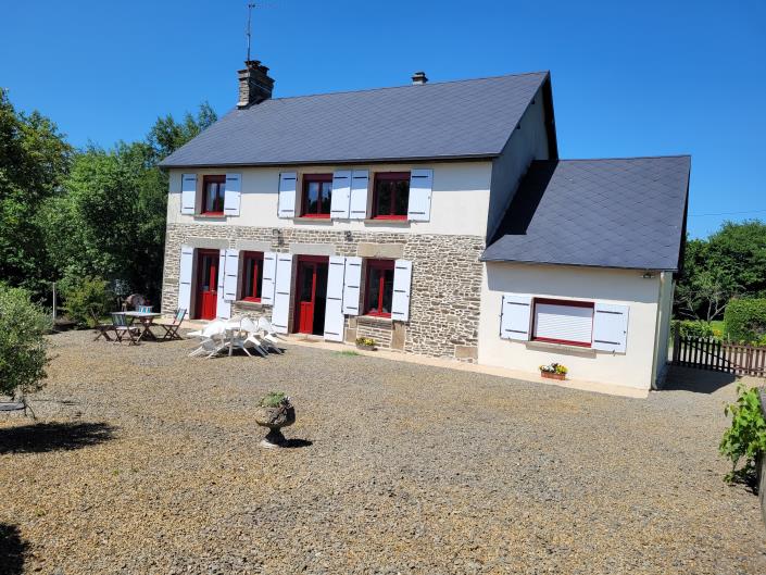 Image No.2-4 Bed Country Property for sale