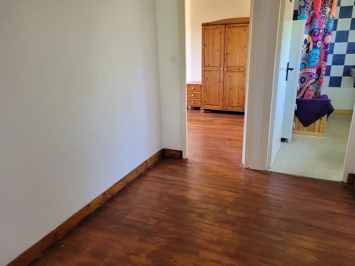 Image No.15-4 Bed Country Property for sale