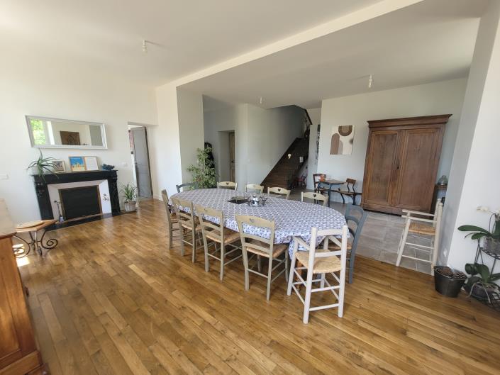 Image No.8-7 Bed Country House for sale