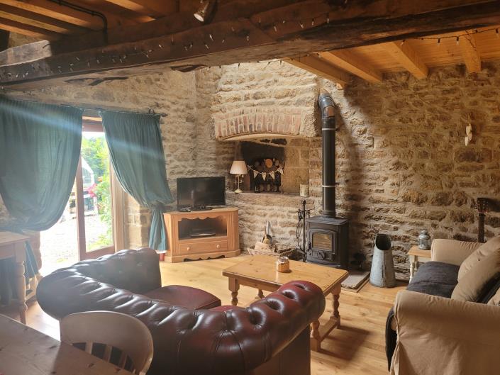 Image No.10-4 Bed Cottage for sale