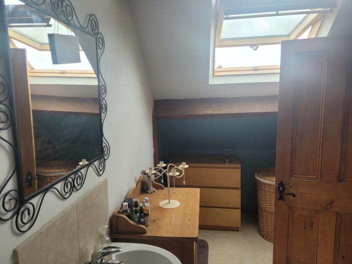 Image No.18-4 Bed Cottage for sale