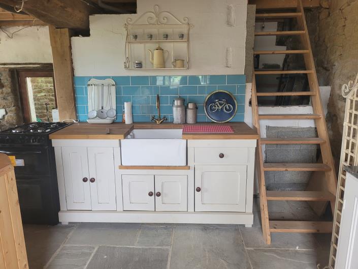 Image No.23-4 Bed Cottage for sale