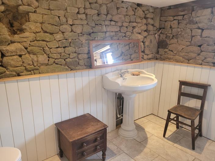 Image No.26-4 Bed Cottage for sale