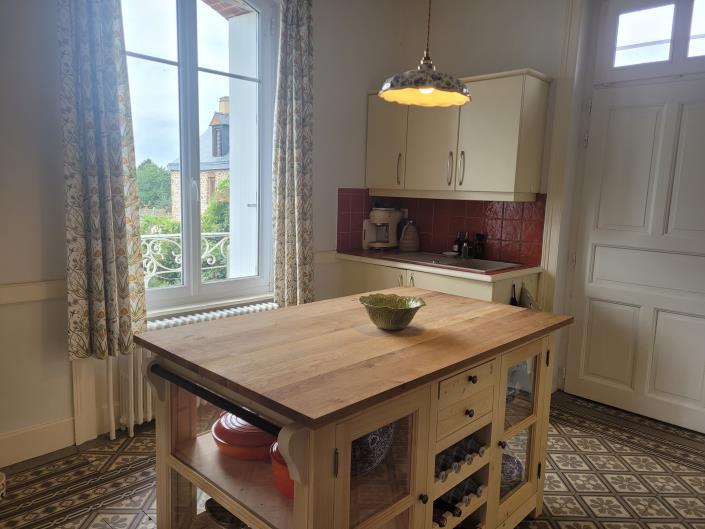 Image No.10-5 Bed Chateaux for sale