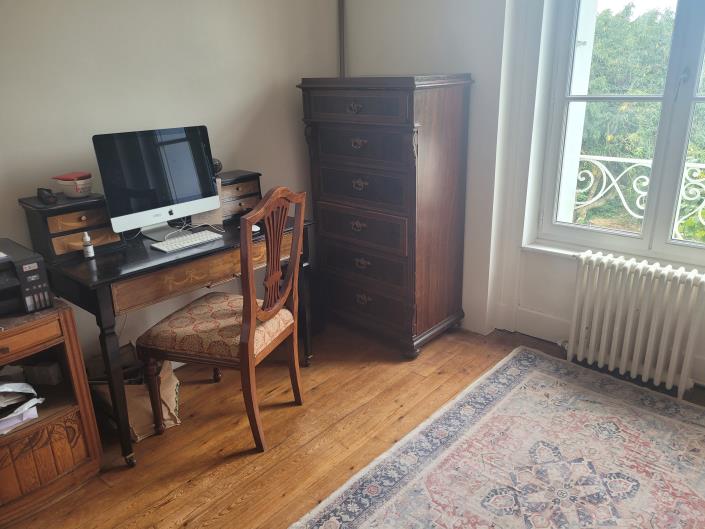 Image No.22-5 Bed Chateaux for sale