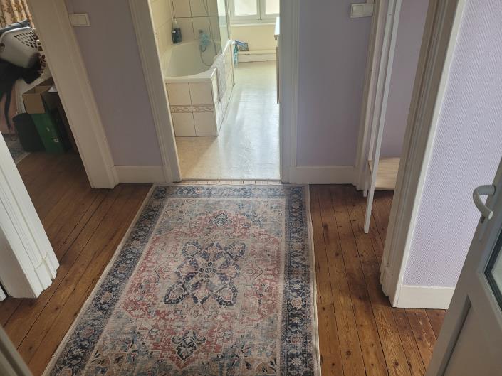 Image No.27-5 Bed Chateaux for sale