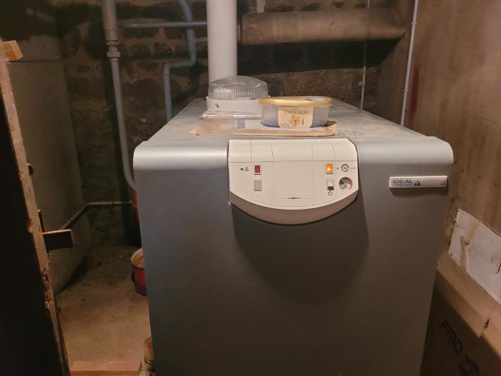 Image No.33-5 Bed Chateaux for sale