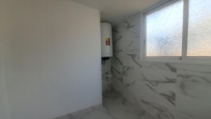 Image No.21-3 Bed Apartment for sale