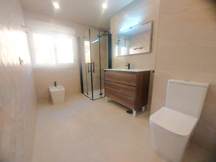 Image No.12-3 Bed Apartment for sale