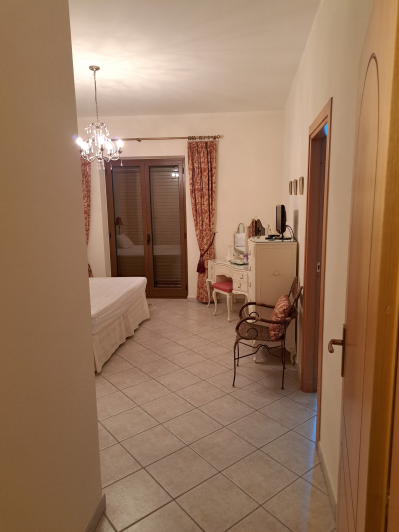 Image No.23-4 Bed Villa / Detached for sale