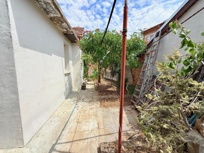 Image No.45-2 Bed House for sale