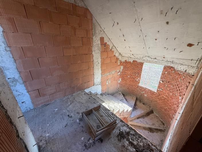 Image No.18-2 Bed Country House for sale