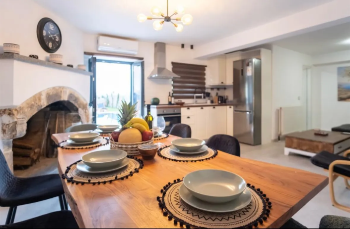 Image No.8-3 Bed Duplex for sale