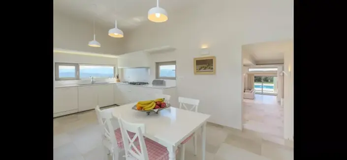 Image No.10-5 Bed Villa for sale