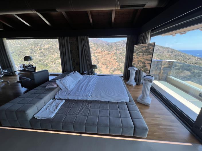 Image No.14-7 Bed Villa for sale