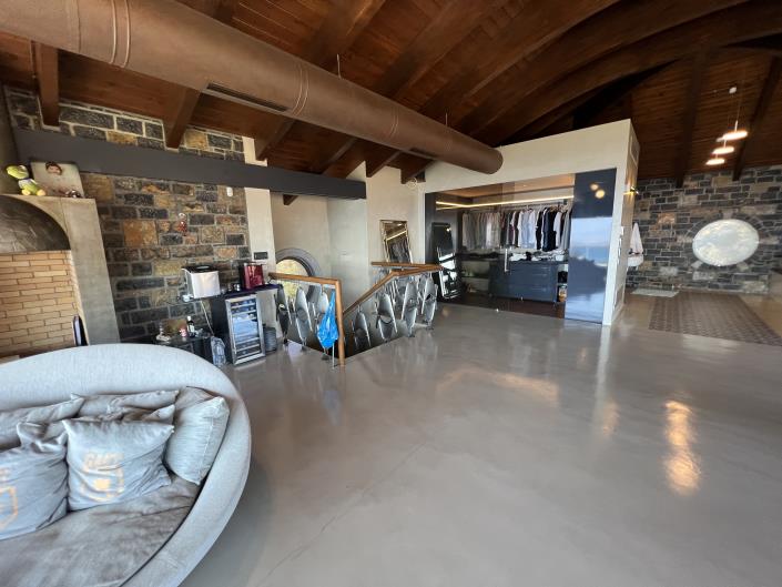 Image No.16-7 Bed Villa for sale