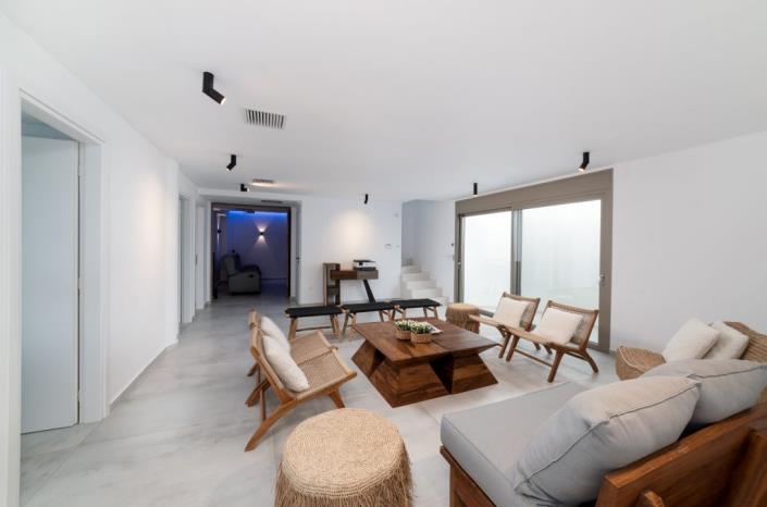 Image No.25-5 Bed Villa for sale