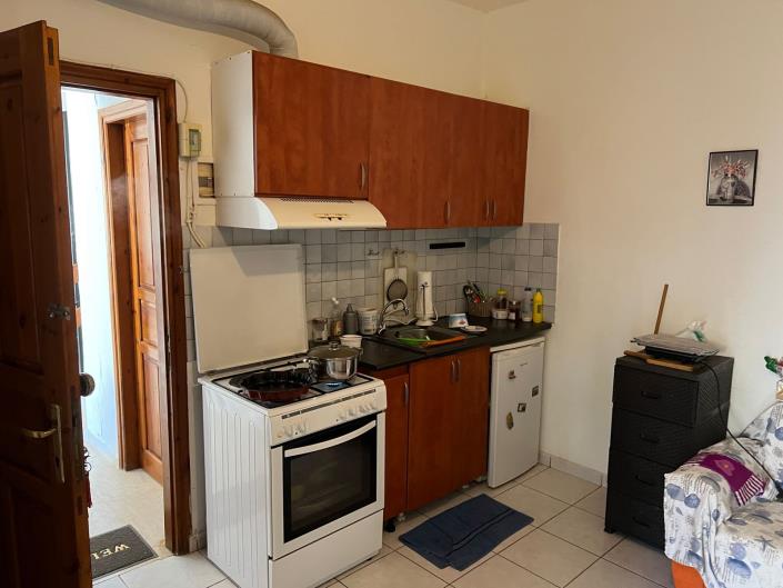 Image No.10-10 Bed Hotel for sale