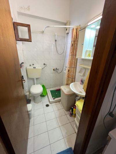 Image No.15-10 Bed Hotel for sale