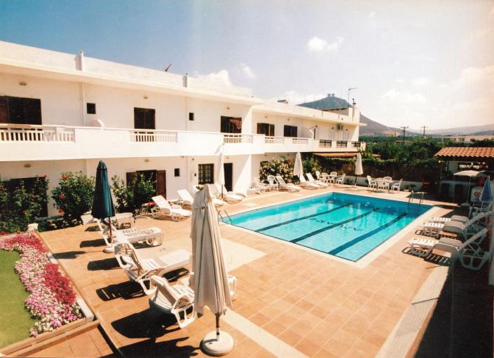 Image No.2-10 Bed Hotel for sale