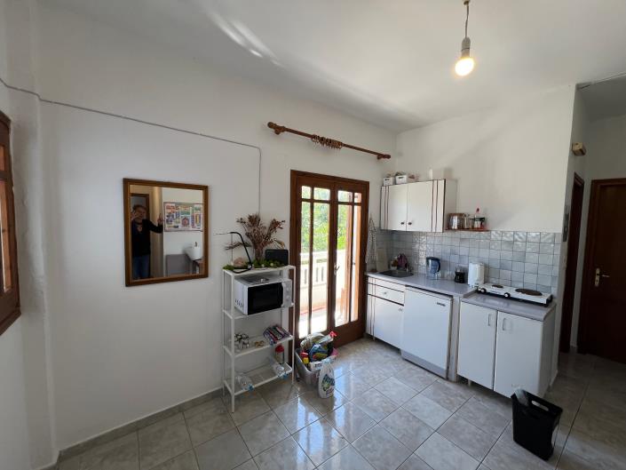 Image No.11-10 Bed Hotel for sale