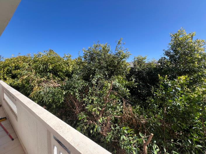 Image No.17-10 Bed Hotel for sale