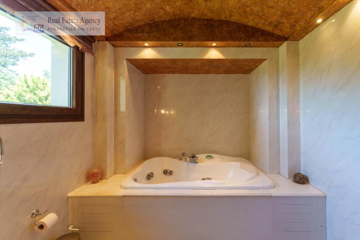 Image No.42-4 Bed Villa for sale