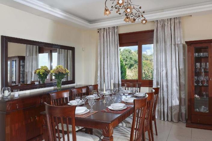 Image No.12-5 Bed Villa for sale