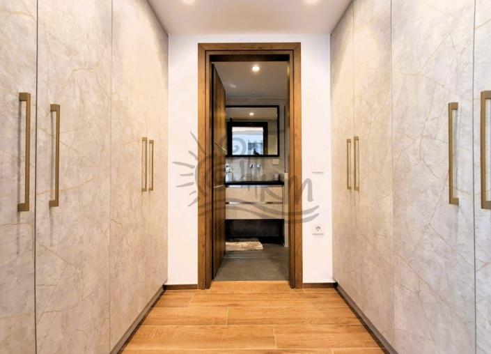 Image No.18-4 Bed Villa for sale