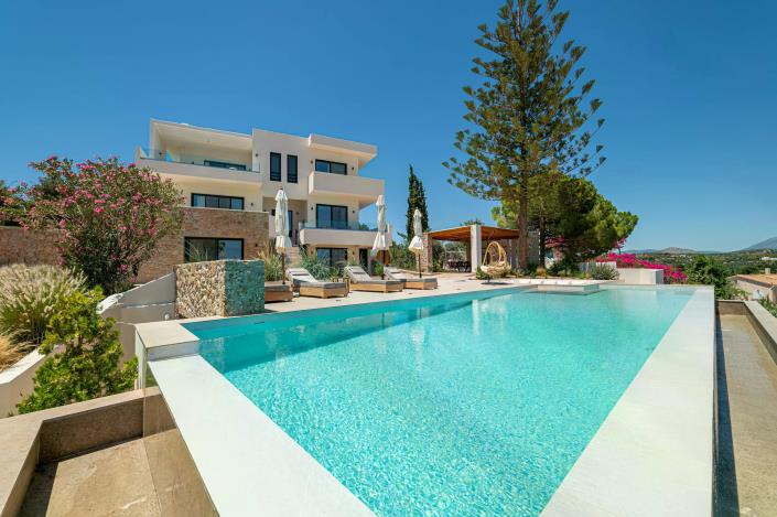 Image No.4-4 Bed Villa for sale