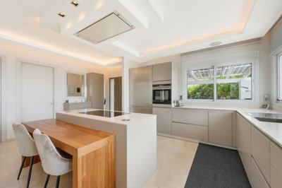 b98le8d7m9k3degpefzhs0lif8u4xzvzhwxtmggyekxx9