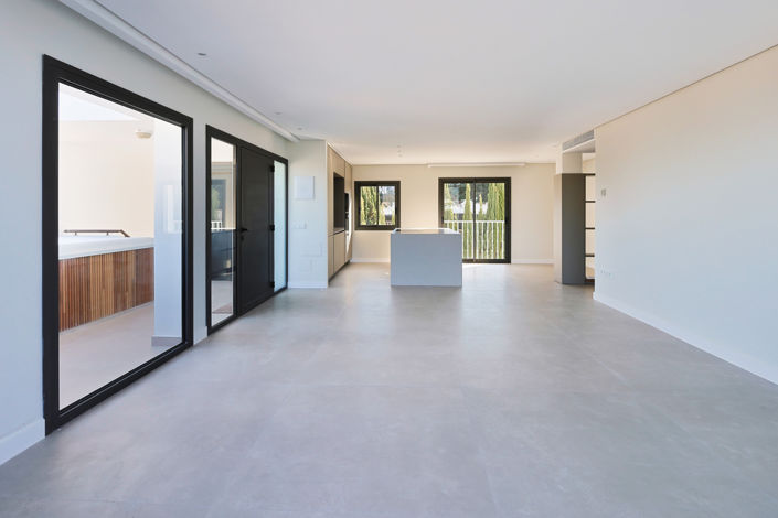 Image No.12-2 Bed Apartment for sale