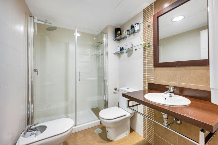 Image No.20-3 Bed Apartment for sale