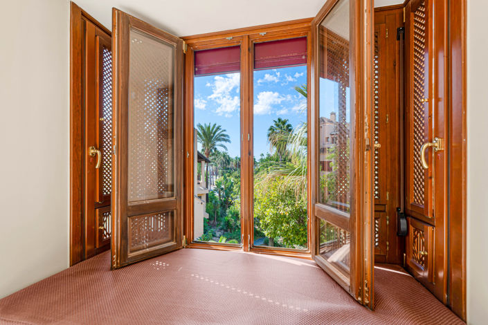 Image No.15-3 Bed Apartment for sale