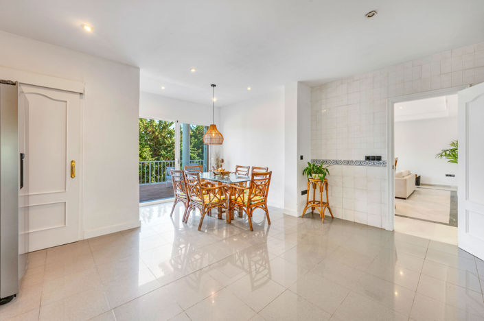 Image No.12-5 Bed Villa for sale