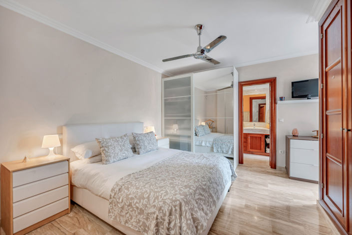 Image No.12-3 Bed House for sale