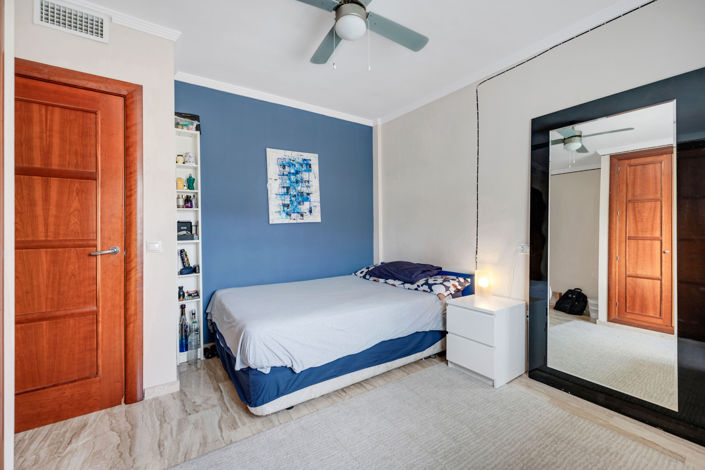 Image No.17-3 Bed House for sale