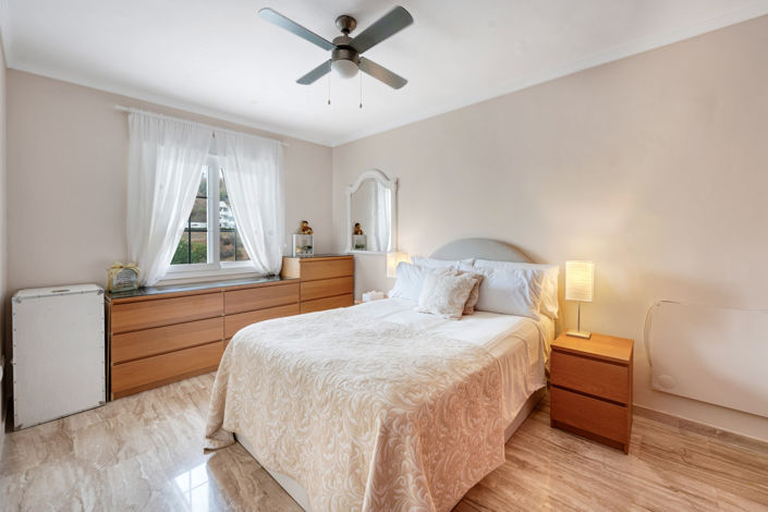 Image No.20-3 Bed House for sale