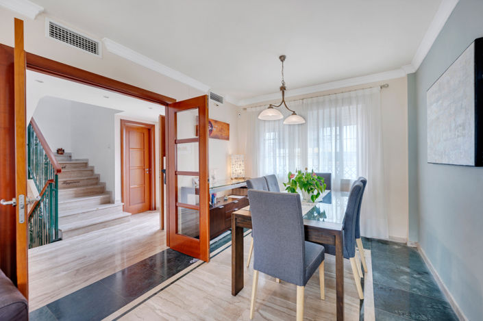 Image No.42-3 Bed House for sale