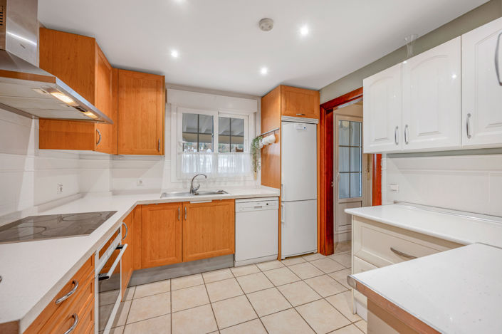 Image No.43-3 Bed House for sale