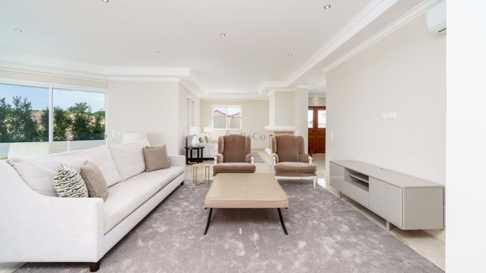 Image No.12-7 Bed Villa for sale