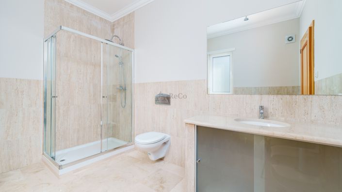 Image No.18-7 Bed Villa for sale