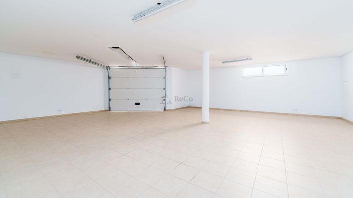 Image No.28-7 Bed Villa for sale