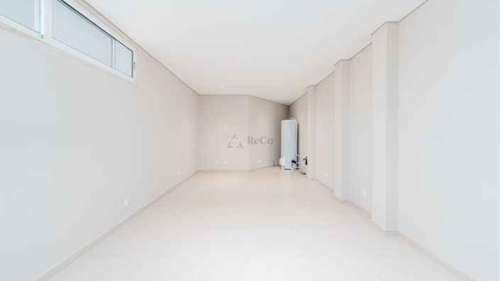 Image No.31-7 Bed Villa for sale