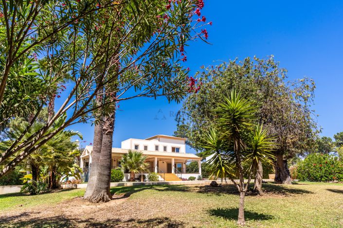 Image No.27-6 Bed Villa for sale