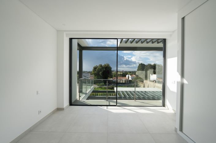 Image No.17-4 Bed Villa for sale