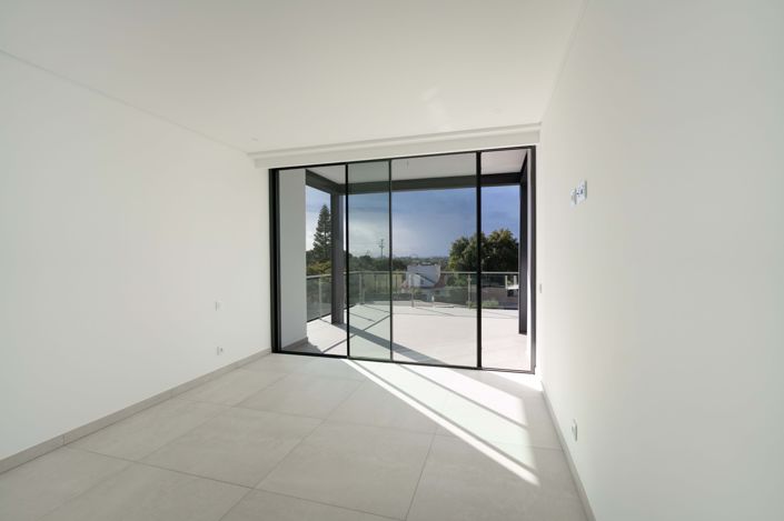 Image No.20-4 Bed Villa for sale